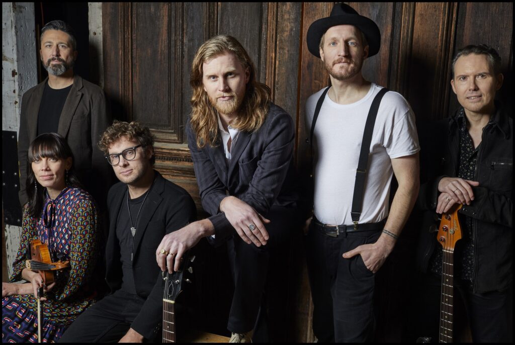 The Lumineers 1 1024x686 1 - Unus Annus Store